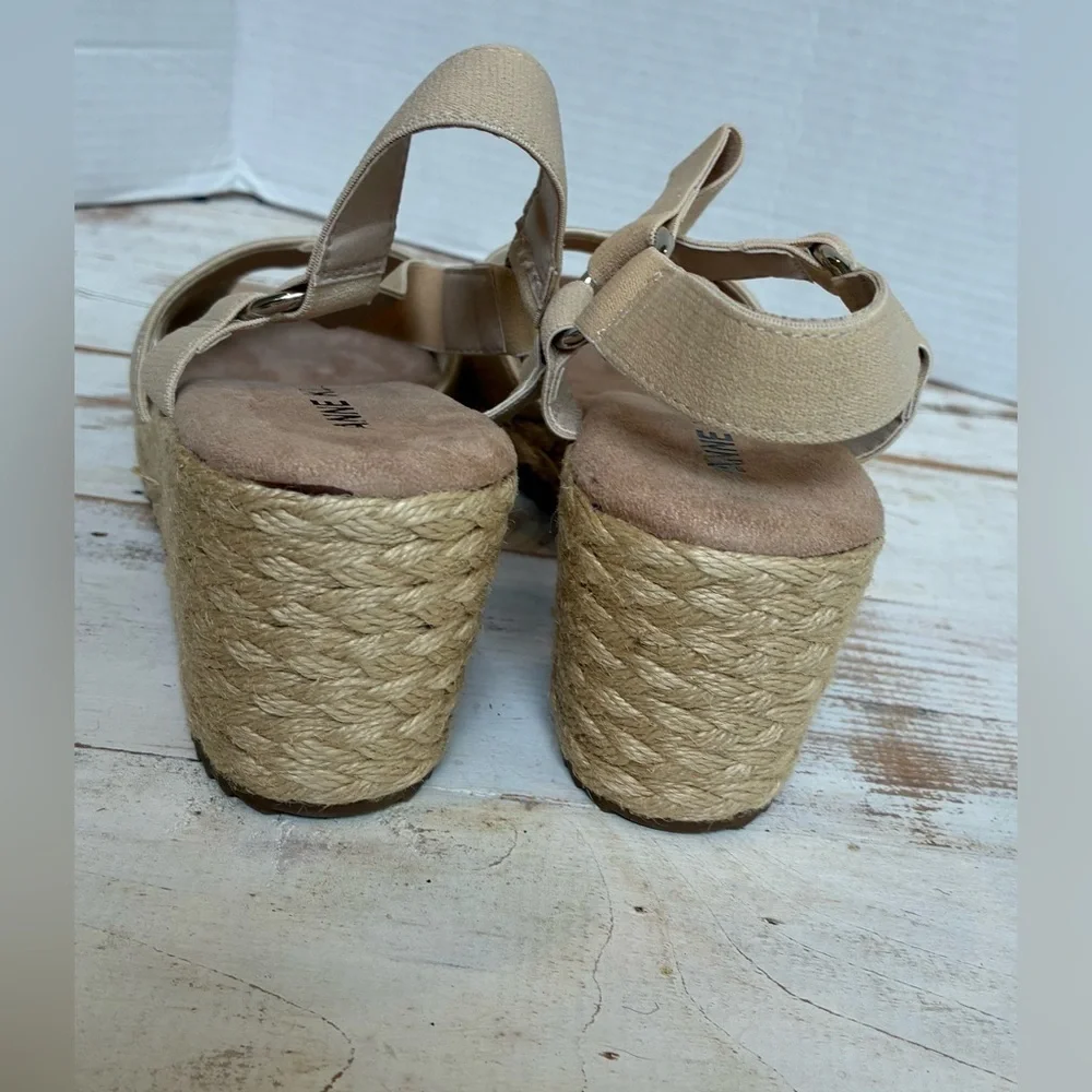 ANN KLEIN Ellis sandal wedge espadrille neutral summer party wedding sz 10 NWOB